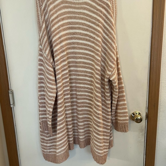 NWT Soft Surroundings 2X loose knit, long line, open front cardigan - Picture 2 of 6